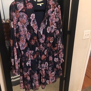 Gianni Bini long sleeve floral ruffle dress